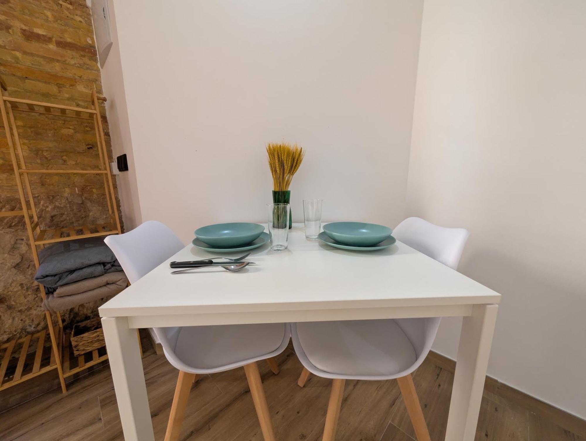 Las Arenas Suites 2 Playa Валенсия Екстериор снимка