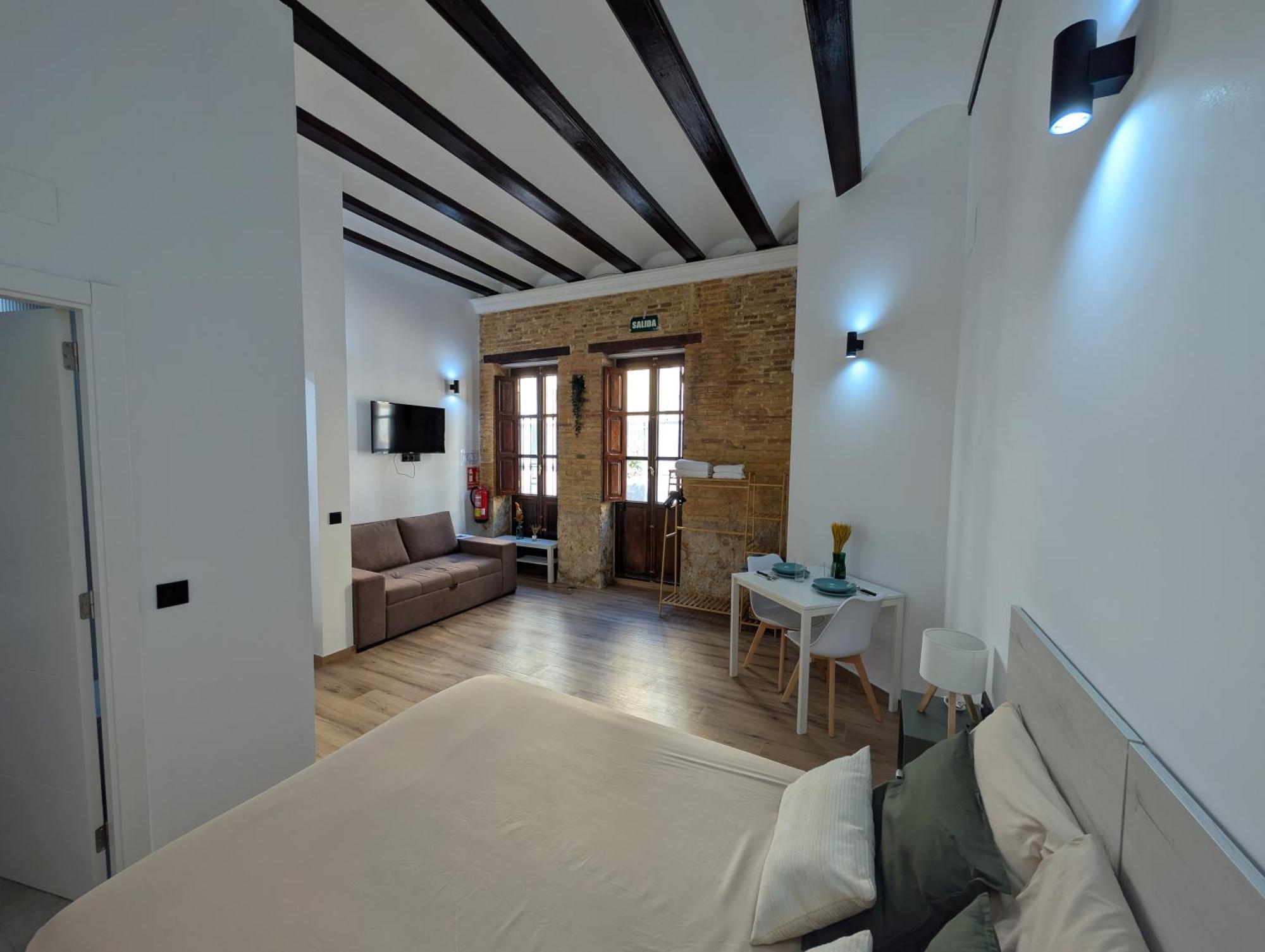 Las Arenas Suites 2 Playa Валенсия Екстериор снимка